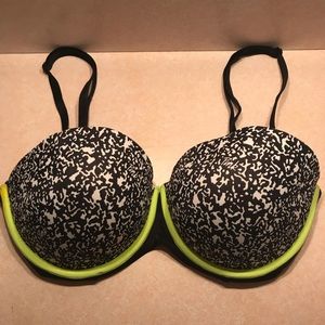 PINK Victoria’s Secret bra 34D